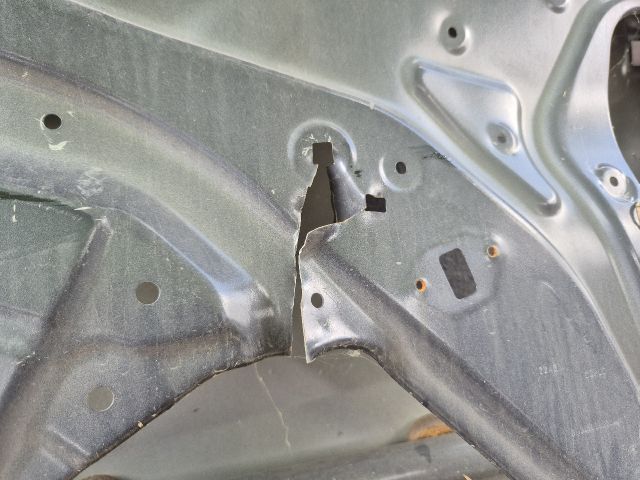 bontott FORD RANGER Jobb első Ajtó (Üres lemez)