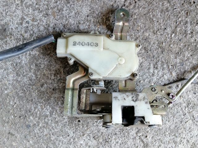 bontott FORD RANGER Jobb első Ajtózár