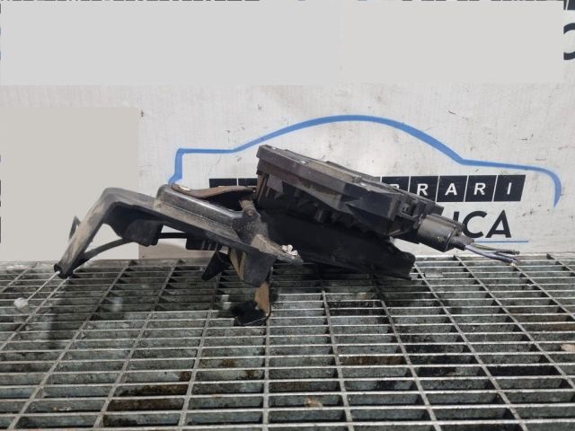 bontott FORD RANGER Jobb első Ajtózár