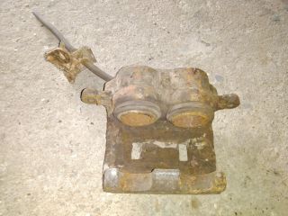 bontott FORD RANGER Jobb első Féknyereg Munkahengerrel