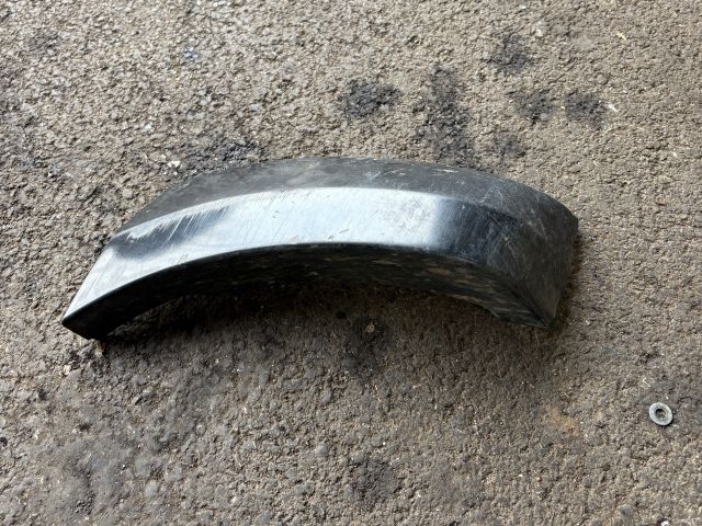 bontott FORD RANGER Jobb első Lökhárító Díszléc