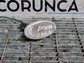 bontott FORD RANGER Jobb első Sárvédő Irányjelző