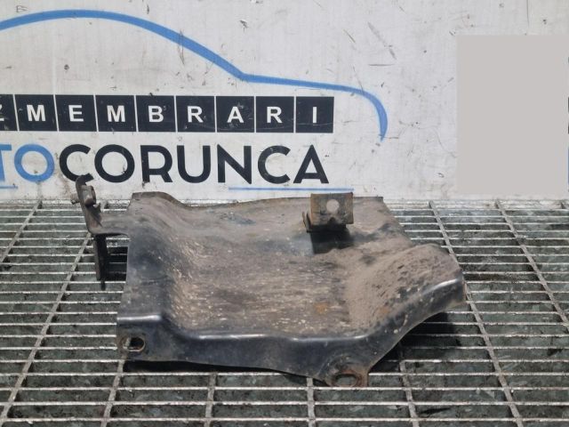 bontott FORD RANGER Jobb Fényszóró Tartó