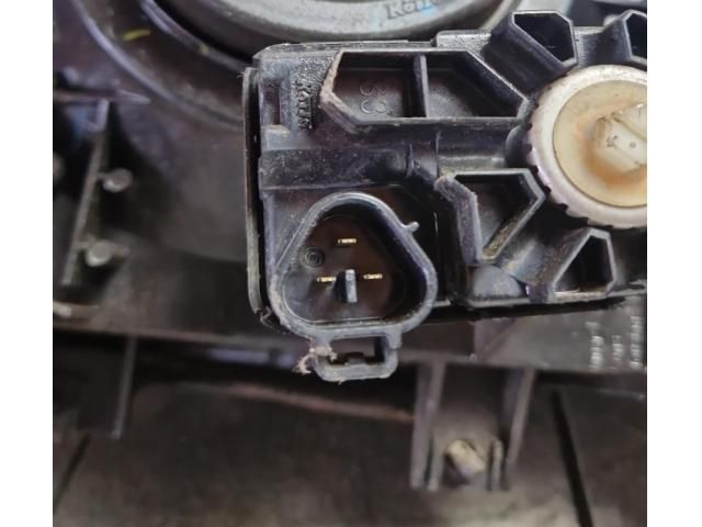 bontott FORD RANGER Jobb Fényszóró