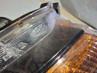 bontott FORD RANGER Jobb Fényszóró