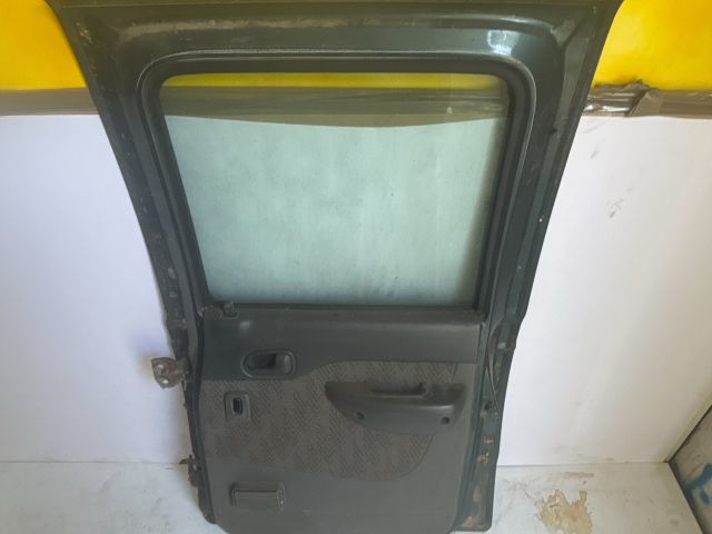 bontott FORD RANGER Jobb hátsó Ajtó (Részeivel)