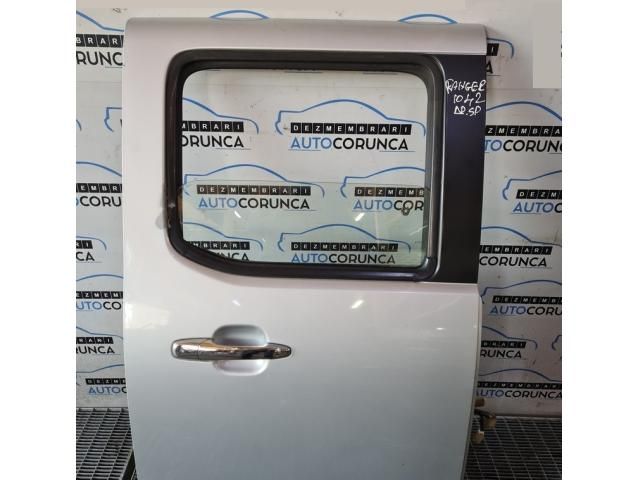 bontott FORD RANGER Jobb hátsó Ajtó (Üres lemez)