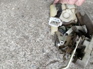 bontott FORD RANGER Jobb hátsó Ajtózár