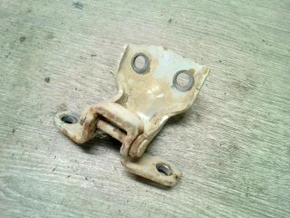 bontott FORD RANGER Jobb hátsó Alsó Zsanér