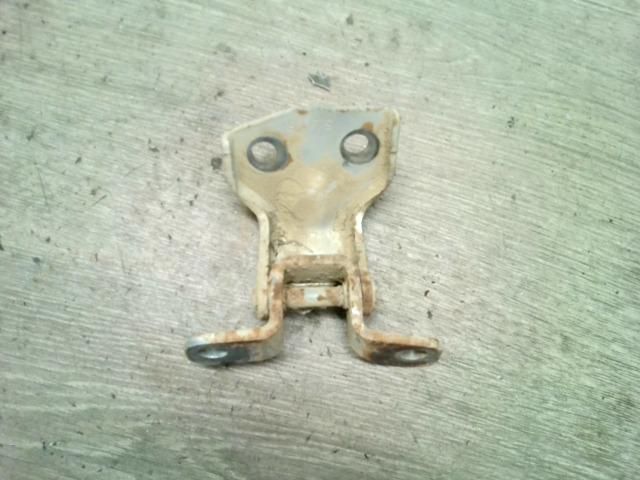 bontott FORD RANGER Jobb hátsó Alsó Zsanér