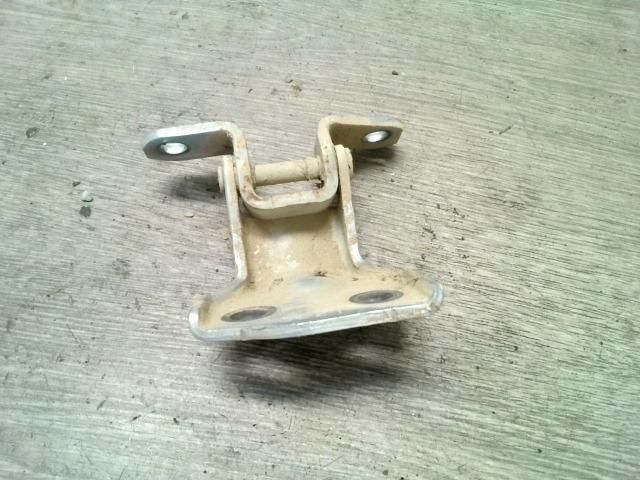 bontott FORD RANGER Jobb hátsó Felső Zsanér