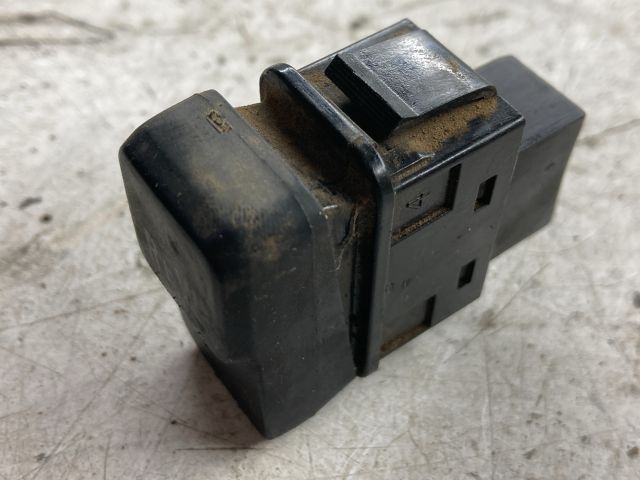 bontott FORD RANGER Kapcsoló (Magában)