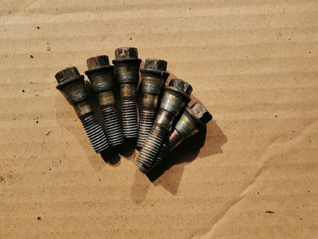 bontott FORD RANGER Kerék Csavar Szett