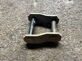 bontott FORD RANGER Lengőkar Csavar