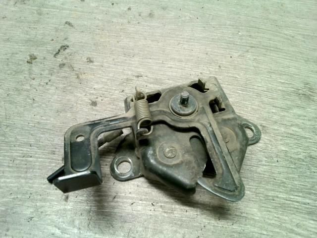 bontott FORD RANGER Motorháztető Zárszerkezet