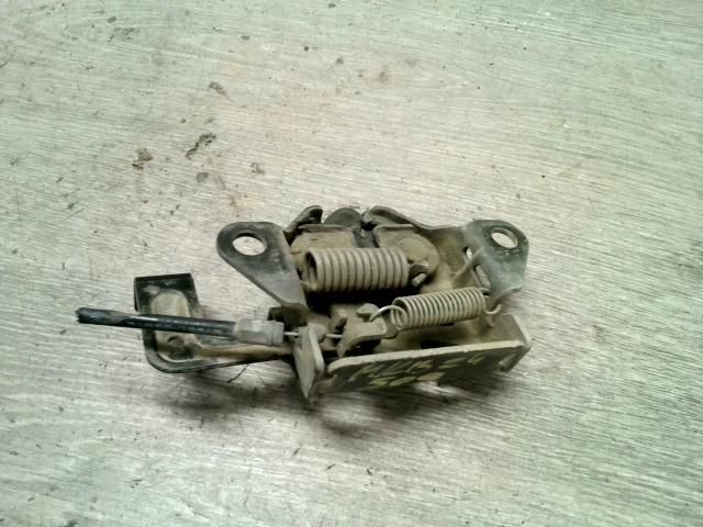 bontott FORD RANGER Motorháztető Zárszerkezet