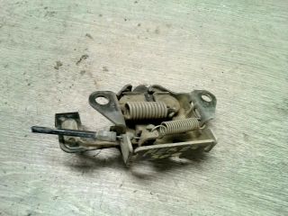 bontott FORD RANGER Motorháztető Zárszerkezet