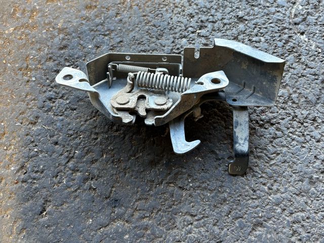 bontott FORD RANGER Motorháztető Zárszerkezet