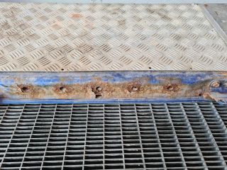 bontott FORD RANGER Plató Ajtó