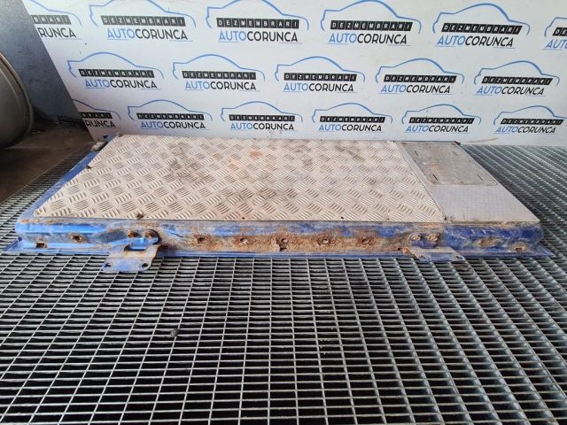 bontott FORD RANGER Plató Ajtó