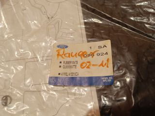 bontott FORD RANGER Szőnyeg Szett