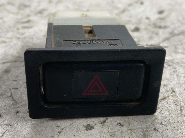 bontott FORD RANGER Vészvillogó Kapcsoló