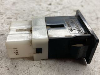 bontott FORD RANGER Vészvillogó Kapcsoló