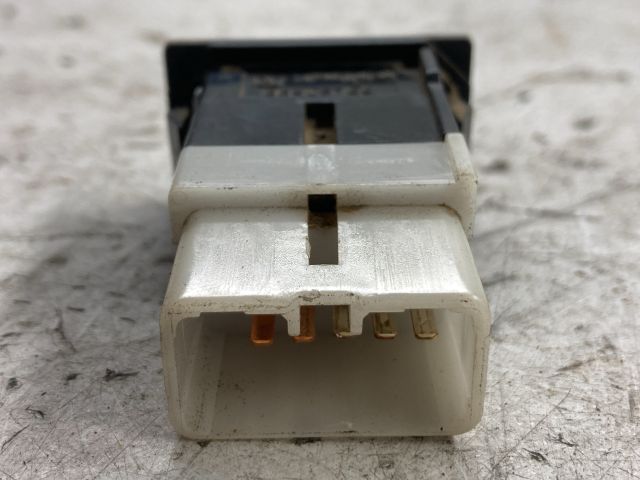 bontott FORD RANGER Vészvillogó Kapcsoló