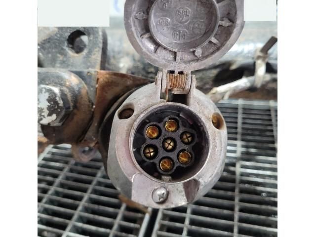 bontott FORD RANGER Vonóhorog