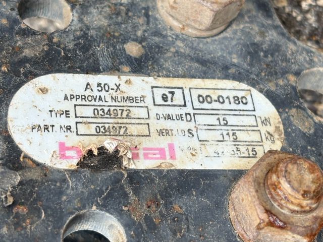 bontott FORD RANGER Vonóhorog