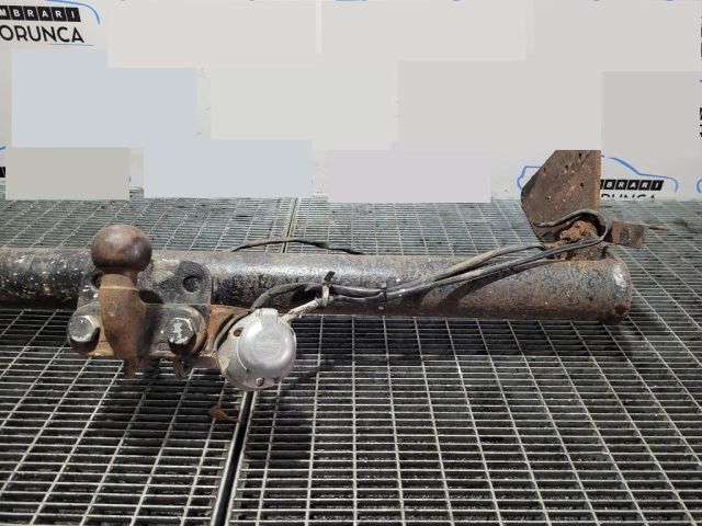 bontott FORD RANGER Vonóhorog