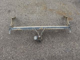 bontott FORD RANGER Vonóhorog