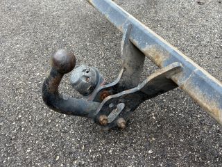 bontott FORD RANGER Vonóhorog