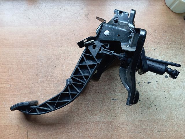 bontott FORD S-MAX Kuplung Pedál