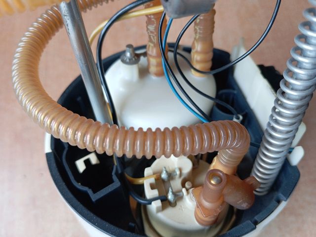 bontott FORD S-MAX Üzemanyag Szivattyú