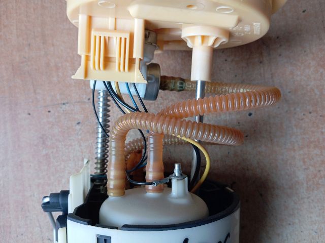 bontott FORD S-MAX Üzemanyag Szivattyú