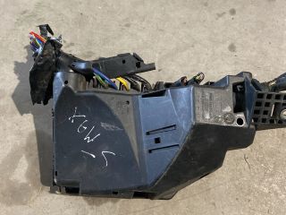 bontott FORD S-MAX Biztosítéktábla Motortér