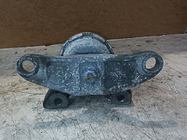 bontott FORD S-MAX Motor Tartó Bak Jobb