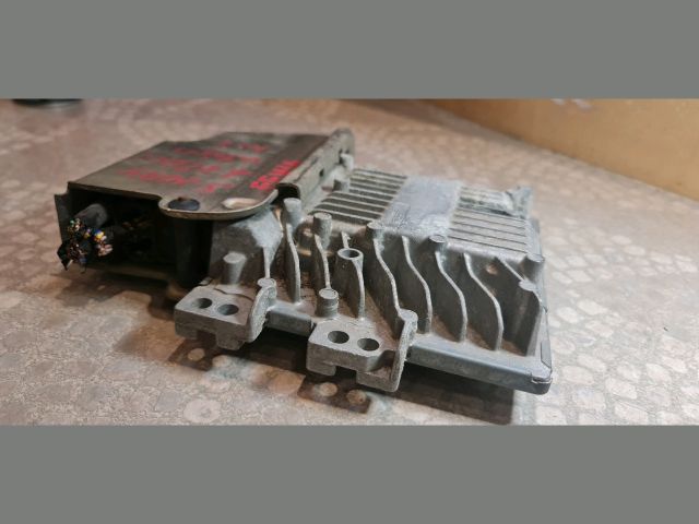 bontott FORD S-MAX Motorvezérlő