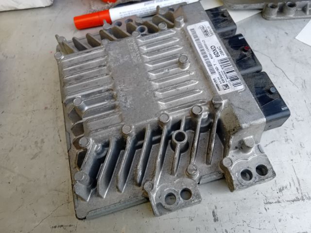bontott FORD S-MAX Motorvezérlő