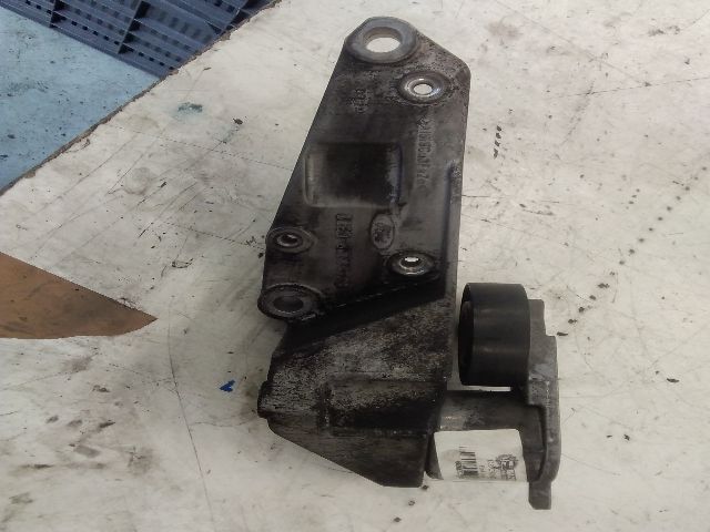 bontott FORD S-MAX Szíjfeszítő Görgő