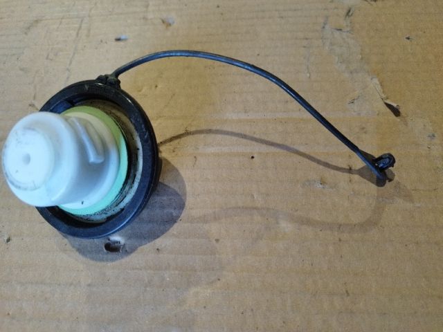 bontott FORD S-MAX Tanksapka