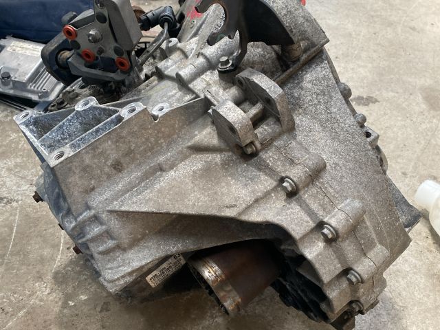 bontott FORD S-MAX Váltó (Mechanikus)