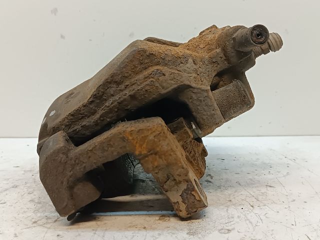 bontott FORD S-MAX Bal első Féknyereg Munkahengerrel