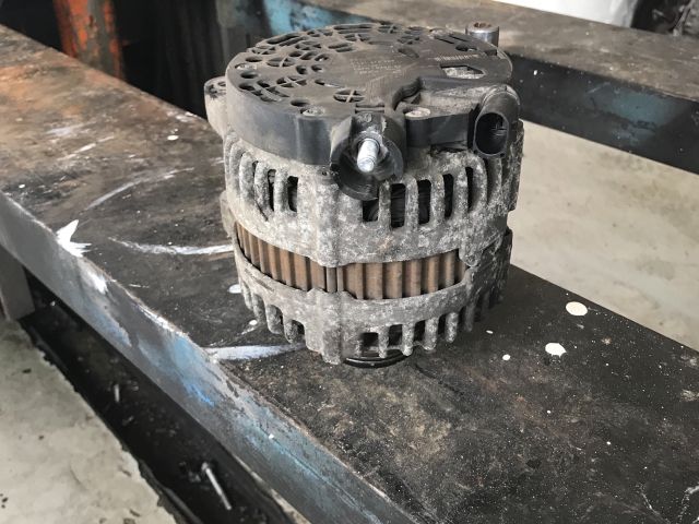 bontott FORD S-MAX Generátor