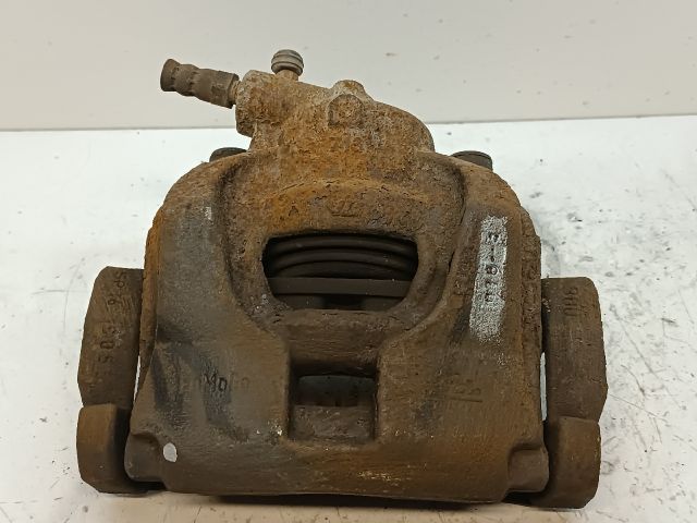 bontott FORD S-MAX Jobb első Féknyereg Munkahengerrel