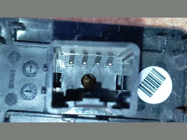 bontott FORD S-MAX AUX Csatlakozó