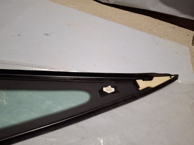 bontott FORD S-MAX Bal A Oszlop Oldalablak Üveg