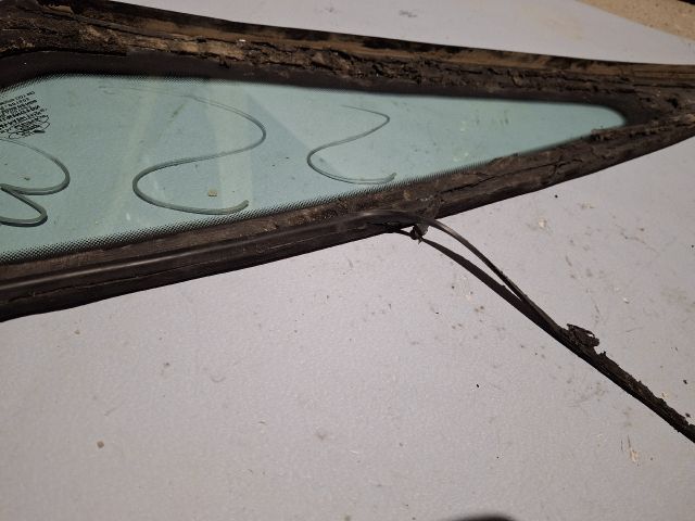 bontott FORD S-MAX Bal A Oszlop Oldalablak Üveg