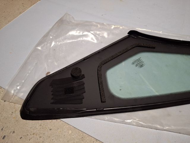 bontott FORD S-MAX Bal A Oszlop Oldalablak Üveg